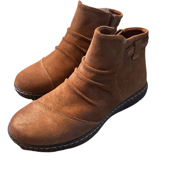 NWB Clark’s Caroline Derby Booties Brown Leather Size 9 Outdoor Gorpcore - Picture 3 of 8